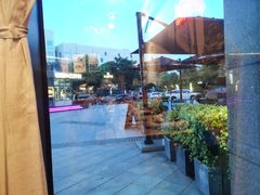 -玛格萝妮(汇智国际商业中心店)