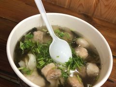 -手劲鱼丸馄饨铺(哈一百店)