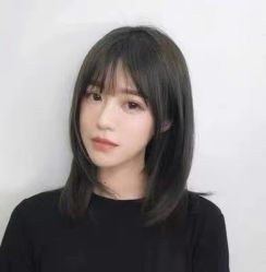 -时尚殿堂明星门店