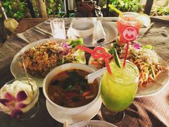 -Dash Teak House