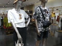 -URBAN REVIVO(济南世茂广场店)