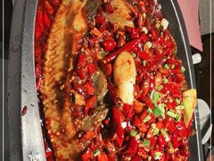 -江边城外烤全鱼(世茂广场店)