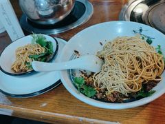 -重庆鸡公煲·青锅花椒鱼(牡丹江路店)