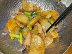 -隔壁老王·家常云南菜(花巷店)
