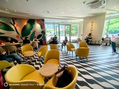 -星巴克臻选(莘庄仲盛店)