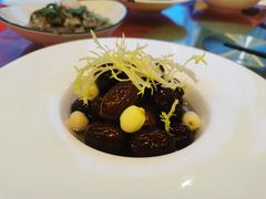 -新镇江酒家(南京西路店)