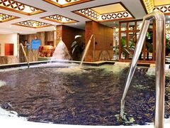 -鸿泰洋美食水会(东门中店)