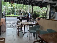 -老何家后安粉·糟粕醋海鲜火锅(三亚湾椰梦长廊店)