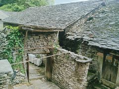 -高荡千年布依古寨旅游景区