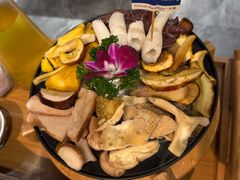 -一朵菌·野生菌探索家火锅(南亚店)