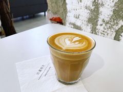 燕麦拿铁-边渡咖啡烘焙店(昙华林店)