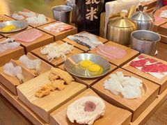 -银米·云南传统过桥米线(双廊黑金冠店)