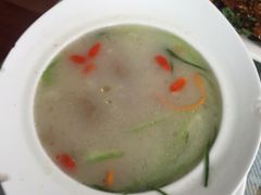 -天天向上素食餐厅(五台山店)