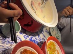 -卢大鲜鱼头捞饭(美利广场店)