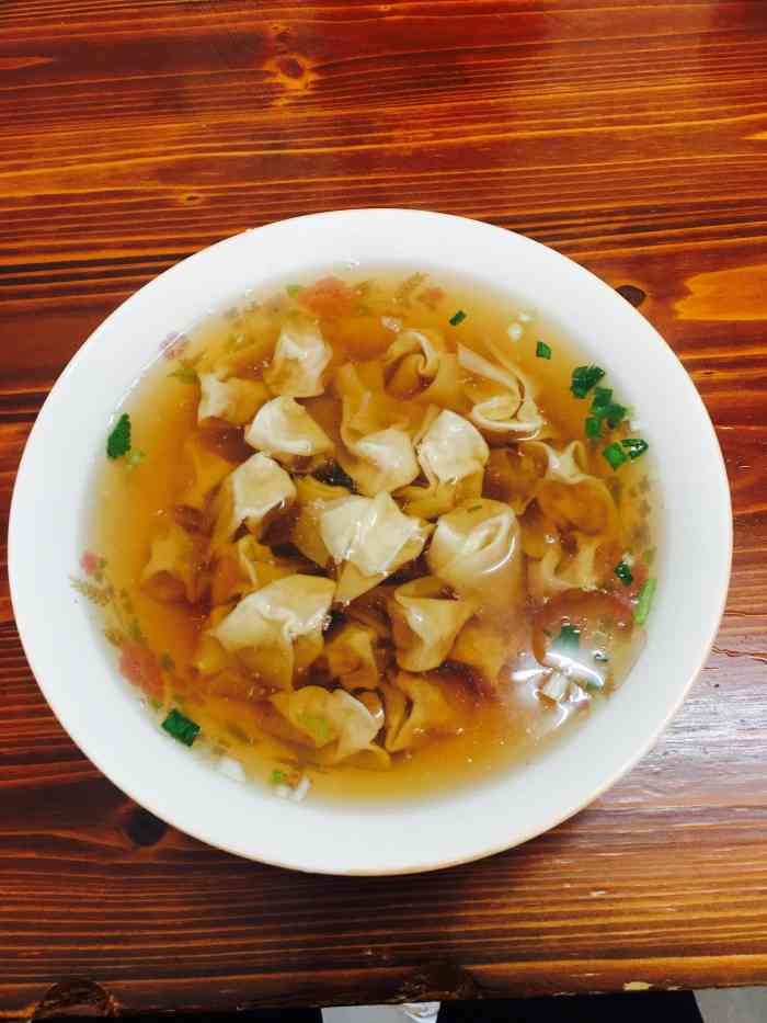 小时候的酱油馄饨,还是那个味道,真不错