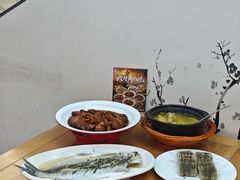 -品鲜村农家菜·阳澄湖大闸蟹(总店)