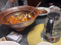 -江宴渔村·鱼鲜土菜(紫荆广场店)