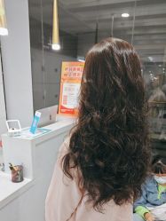 -镁连社·美联社