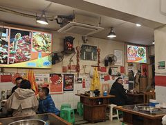 -鸿顺老铁锅美蛙鱼府(解放碑店)