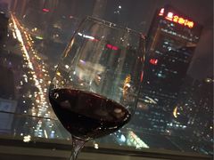 -AIR Restaurant & Lounge