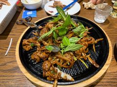 罗勒叶炒手切羊肉-小大董·烤鸭(王府井apm店)