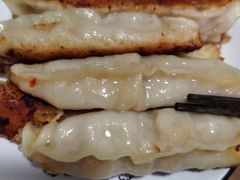 -爱的果实月嫂育婴师(世纪东方店)