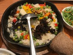 野生牛肝菌火腿洋芋焖饭-云海肴·汽锅鸡·云南菜(广安门天虹店)
