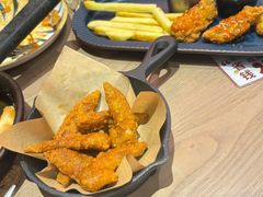 -必胜客(上海华谊新所店)