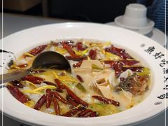 -江渔儿酸菜鱼(万科东荟城店)