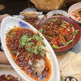 正经人就得吃正经徐州菜　　