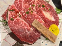 -山川小町·极番烧肉(新地假日广场店)