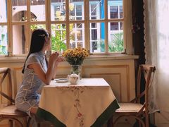 靠窗位-花·fleur古董西餐厅(西城夜未央店)