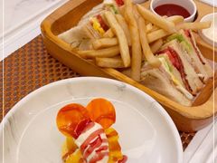 -上海漕河泾万丽酒店