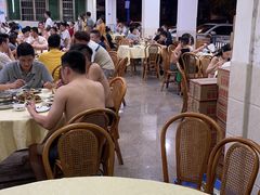 大堂-标记美食新鲜猪杂(兴南大道店)