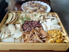 -宣威山野人家·现炒云南菜(金碧店)
