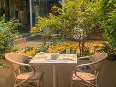 -春树下·树屋花房西餐厅(罍街AS1980店)