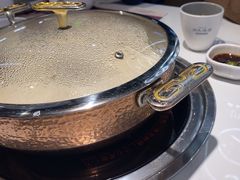 -洪氏嗨捞·广东猪肚鸡·椰子鸡火锅(西咸万象城店)