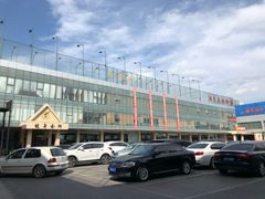 -健龙森俱乐部·游泳·健身·羽毛球综合体育馆