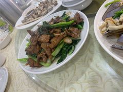菜心牛肉-鹏城人家海鲜酒家·23年老字号(较场尾店)