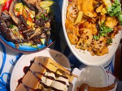 -川流不息·地道川菜·小龙虾(松东路店)