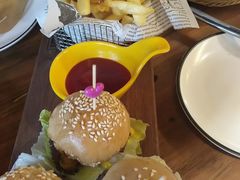 -麦落精酿啤酒餐吧(先农大院店)