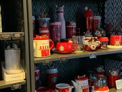 -星巴克臻选(深圳龙华红山天虹店)