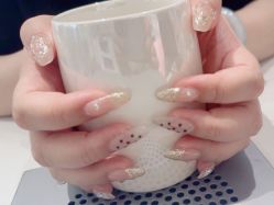 -丽心自助美甲美睫