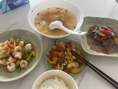 -悦芽照护月嫂+育儿嫂(杭州店)