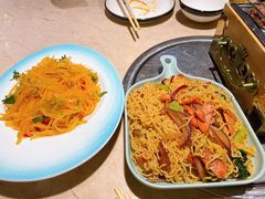 炒方便面-金太阳海鲜烧烤·本地人餐厅(星海公园店)