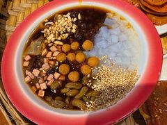 -爆炸头阿姨小四川正宗川味小吃(无任何分店)