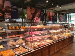 面包甜点陈列柜-巴黎贝甜(凯德MALL望京店)