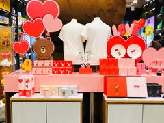 -LINE FRIENDS Garosu-gil Flagship Store