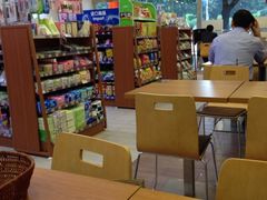 大堂-全家便利店(鑫竹苑店)