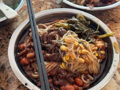 -灵山卢梅燕粉店